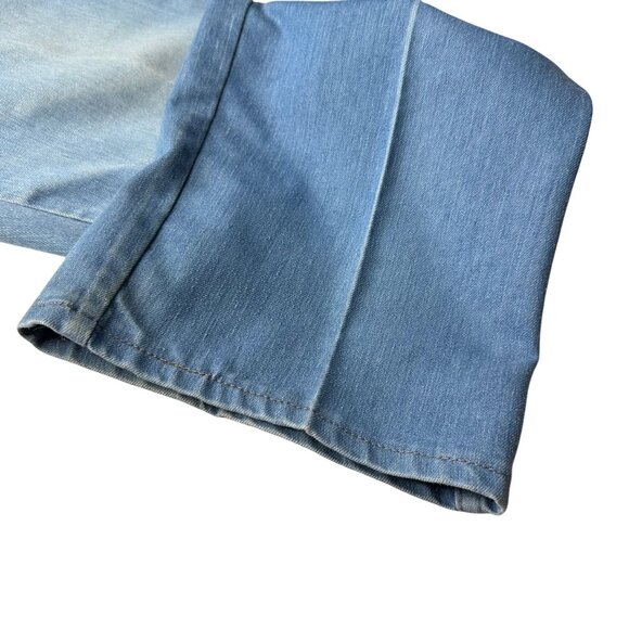 Wrangler 38x30 Comfort Fit Light Wash Jeans Men’s Straight Leg Western Vibe - Picture 8 of 11